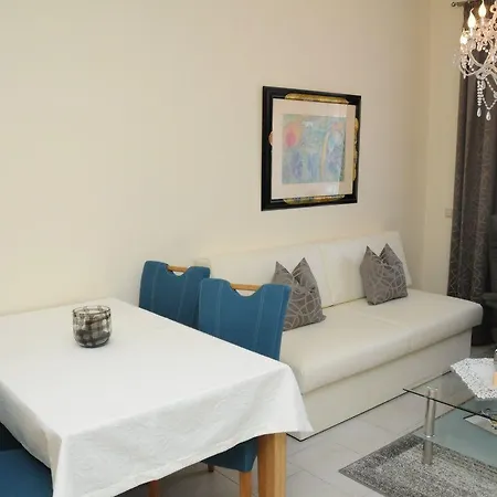 Europa Residenz Готель 3*